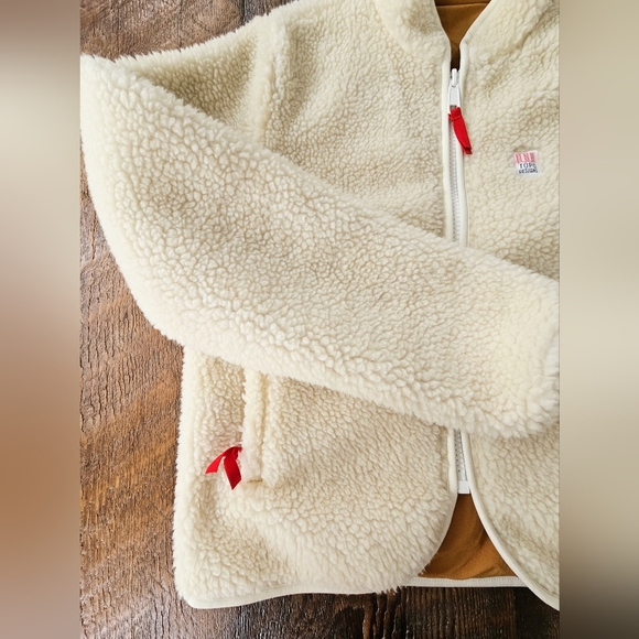 NWOT TOPO DESIGN REVERSIBLE 2 IN 1 SHERPA JACKET SIZE MEDIUM - Picture 3 of 6